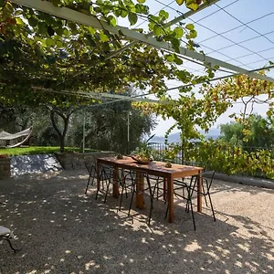 https://luxury-apartments-in-modern-villa.hotelitalianriviera.com